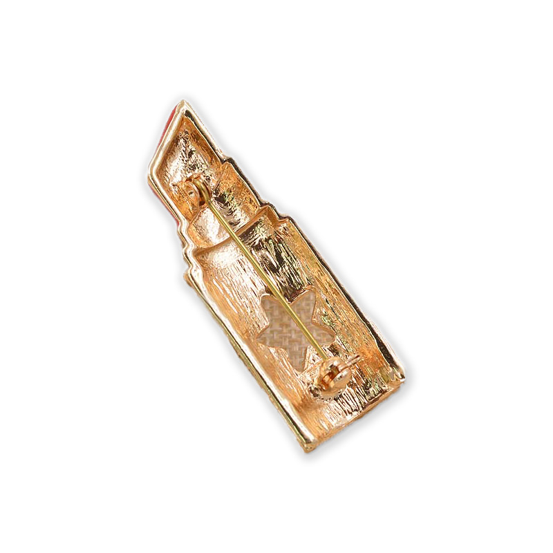 Red Lipstick ON! Star Power Brooch - Image 2